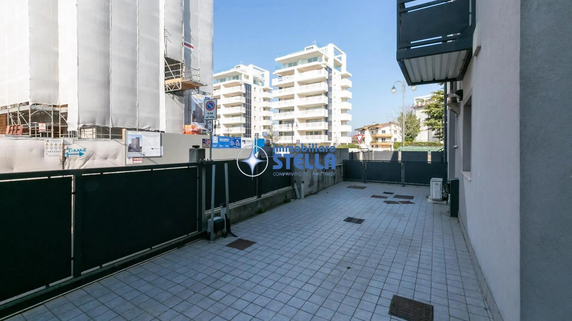 Condominio Milan Lido di Jesolo 0*,